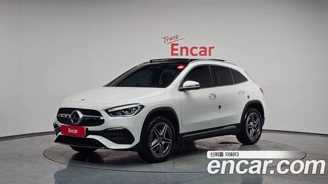 Mercedes-Benz GLA-Class GLA250 4MATIC