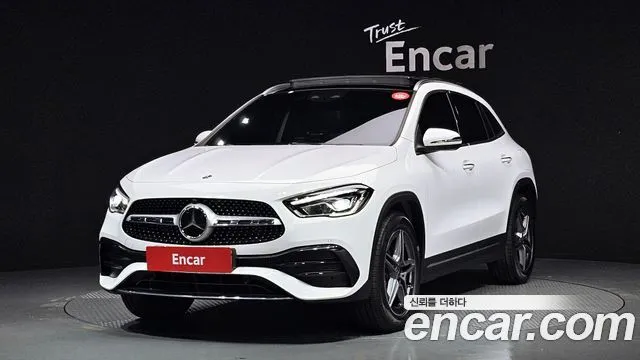 Mercedes-Benz GLA-Class GLA250 4MATIC