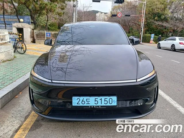 Tesla Model Y RWD