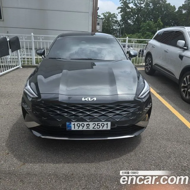 Kia K8 Signature