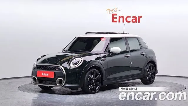 Mini Cooper 5Door Resolute Edition