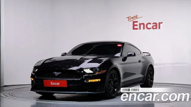 Ford Mustang Coupe