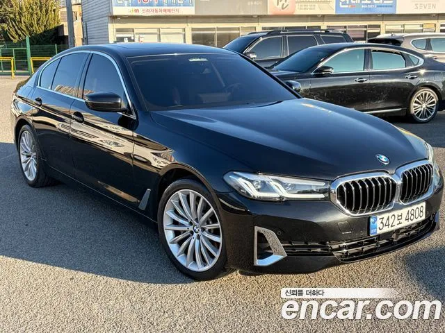 BMW 5-Series 530i Luxury