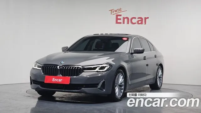 BMW 5-Series 530e Luxury
