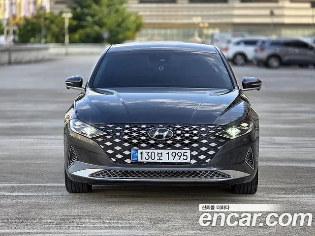 Hyundai Grandeur Calligraphy
