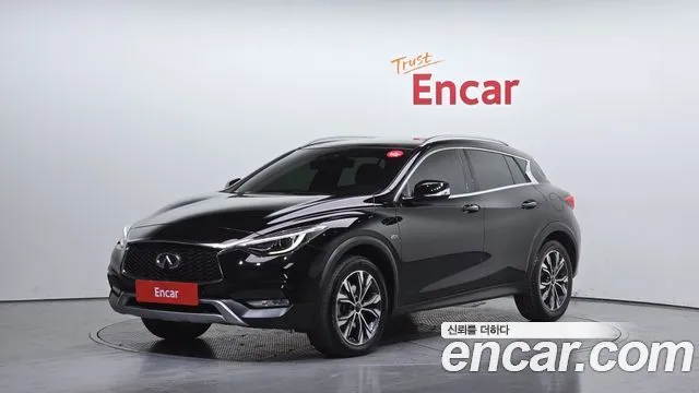 Infiniti QX30 2.0 Essential AWD