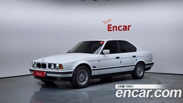 BMW 5-Series 520i