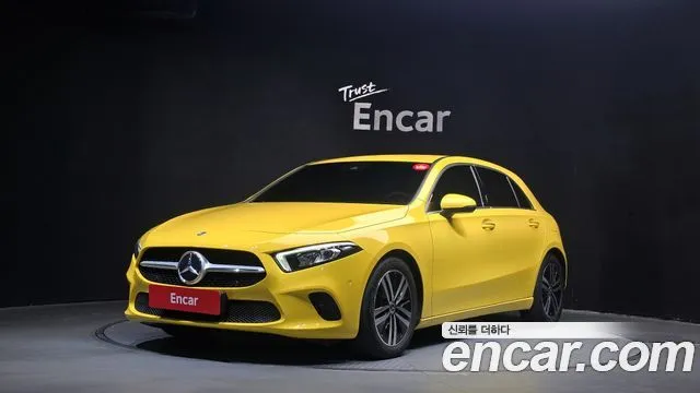 Mercedes-Benz A-Class A220 Hatchback