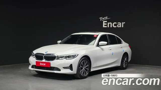 BMW 3-Series 320i