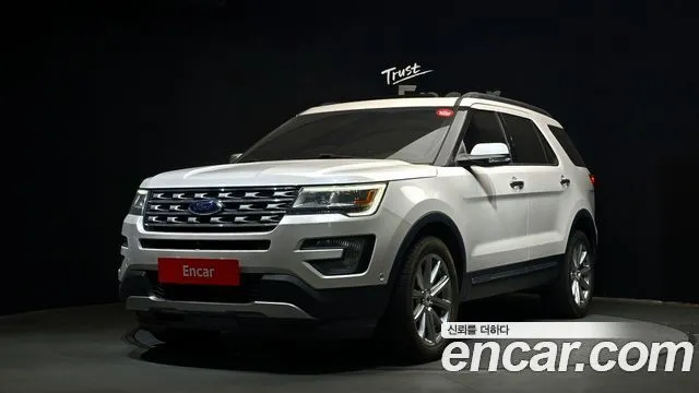 Ford Explorer 2.3 Limited 4WD