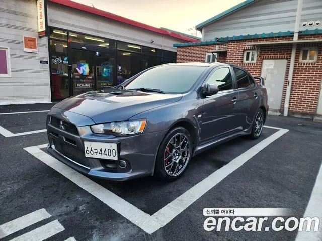 Mitsubishi Lancer Evolution 10th