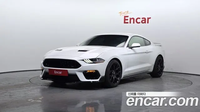 Ford Mustang Coupe