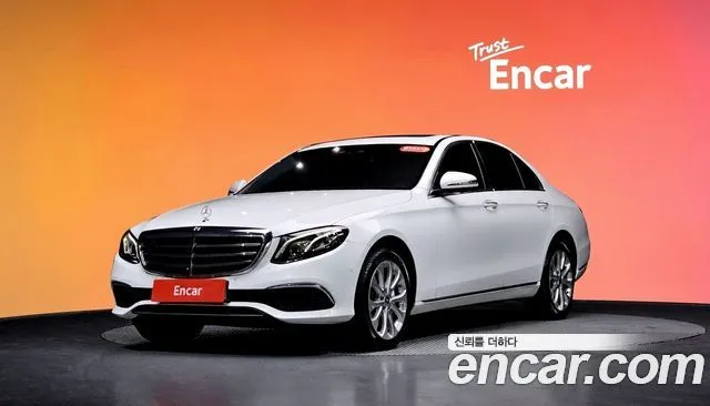 Mercedes-Benz E-Class E300 4MATIC Exclusive