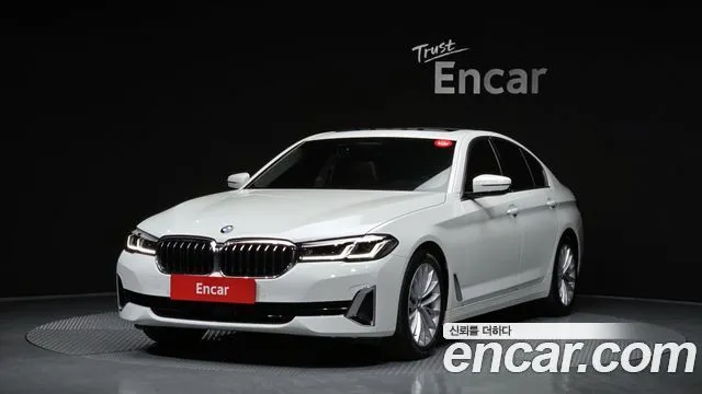BMW 5-Series 530i Luxury