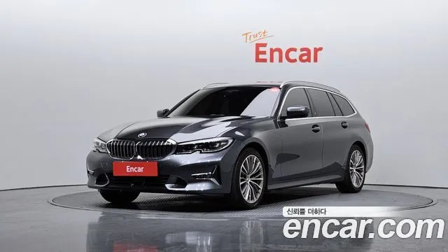 BMW 3-Series 320i Touring Luxury