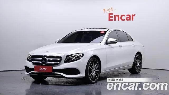 Mercedes-Benz E-Class E300 4MATIC Avnatgarde