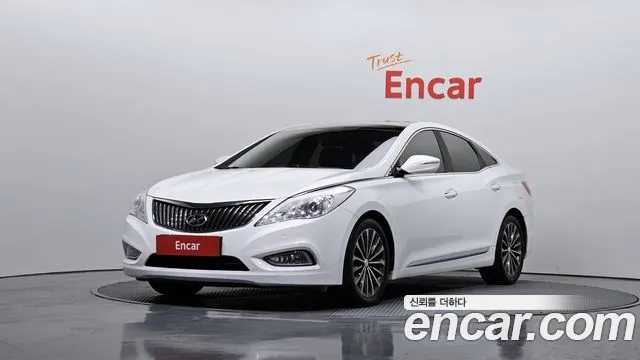 Hyundai Grandeur HG240 Modern