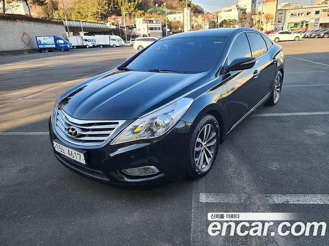 Hyundai Grandeur HG240 Luxury