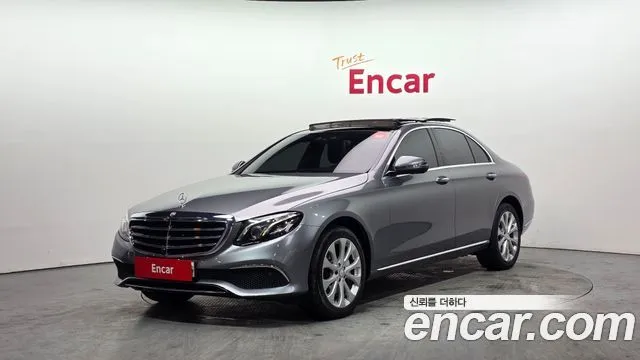 Mercedes-Benz E-Class E300 4MATIC Exclusive