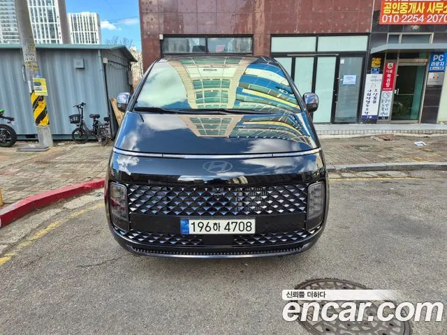 Hyundai Staria HEV 1.6 Lounge 9-Seater