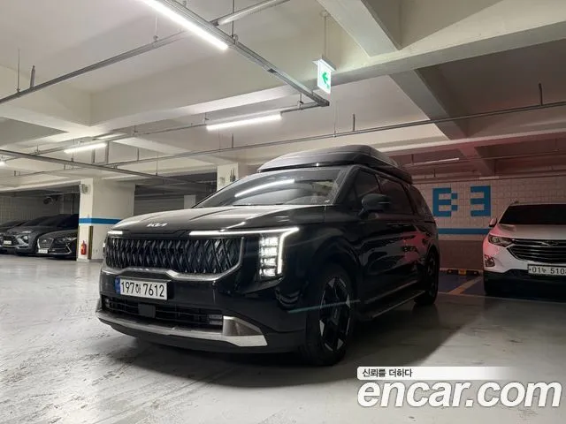 Kia Canival HEV 9-Seater Hi-Limousine