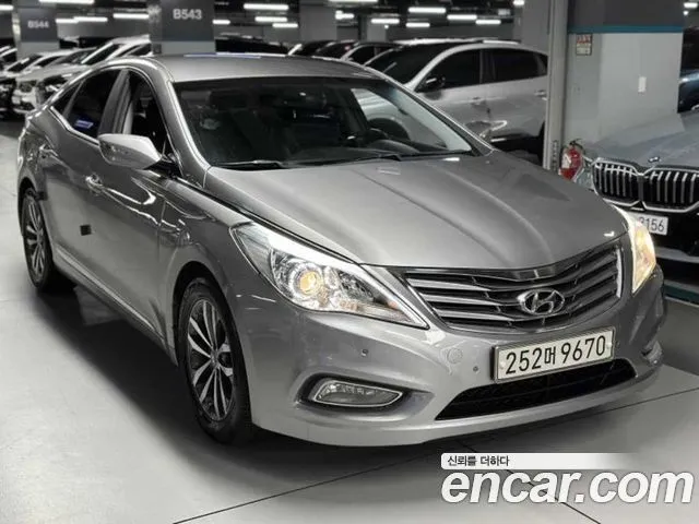 Hyundai Grandeur HG240 Luxury
