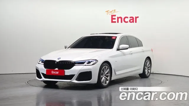 BMW 5-Series 520i Luxury