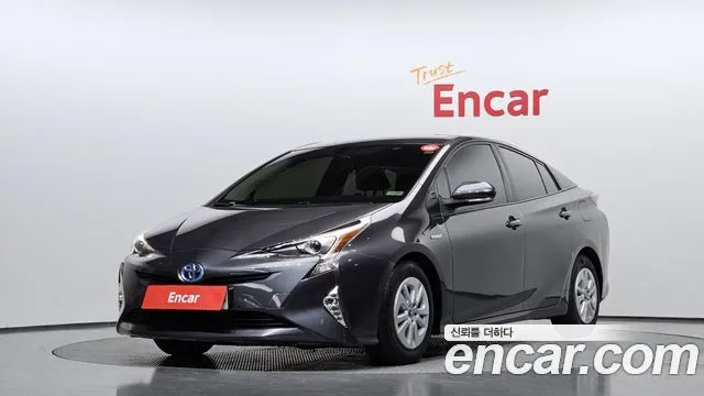 Toyota Prius 1.8 E