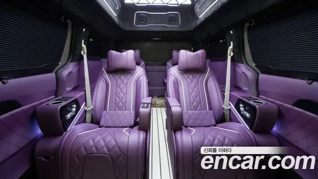 Kia Canival HEV 9-Seater Hi-Limousine