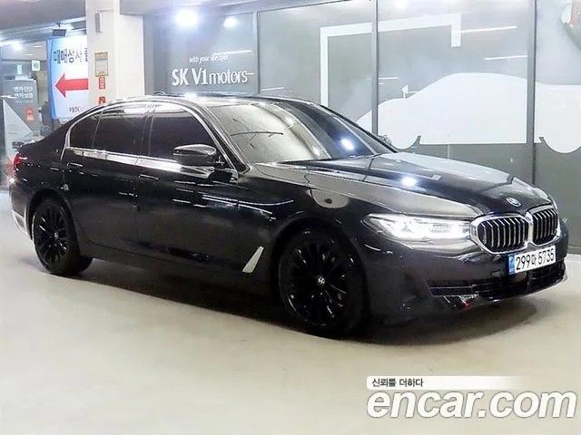 BMW 5-Series 520i Luxury