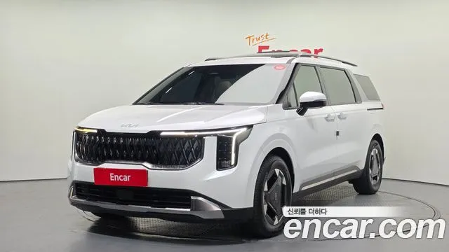 Kia Canival HEV 9seater Signature