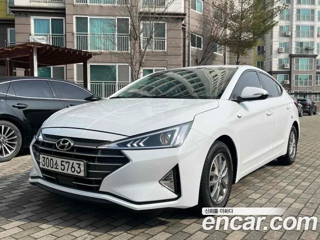 Hyundai AVANTE 1.6