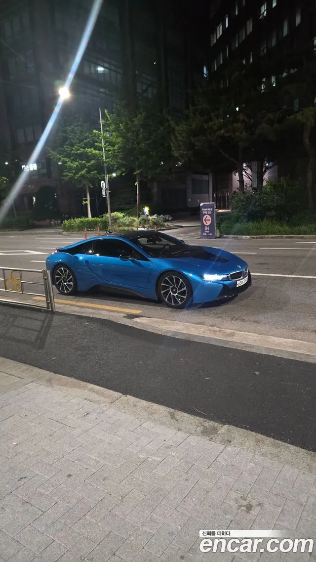 BMW i8 Coupe