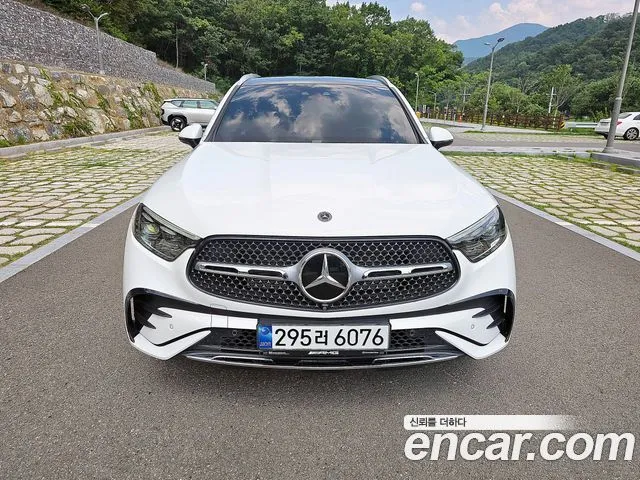 Mercedes-Benz GLC-Class GLC300 4MATIC AMG Line