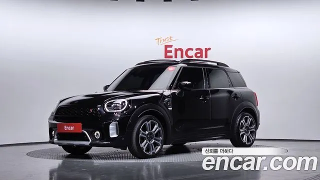 Mini Countryman ALL4 Classic Launch Pack