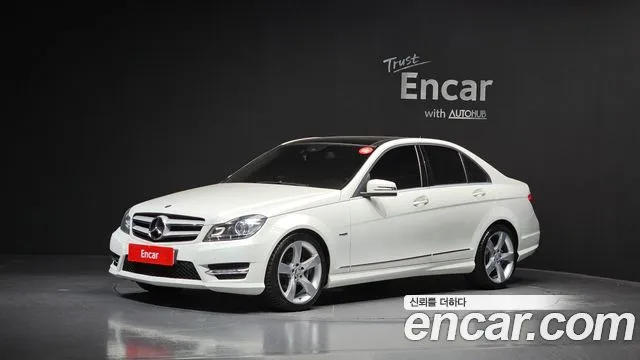 Mercedes-Benz C-Class C200 CGI AVANTGARDE
