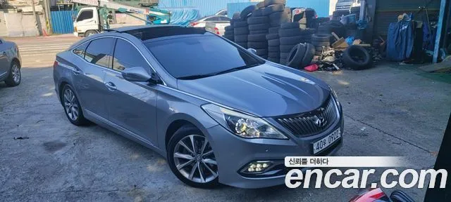 Hyundai Grandeur HG240 Modern Collection