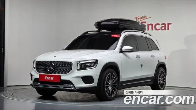 Mercedes-Benz GLB-Class GLB220