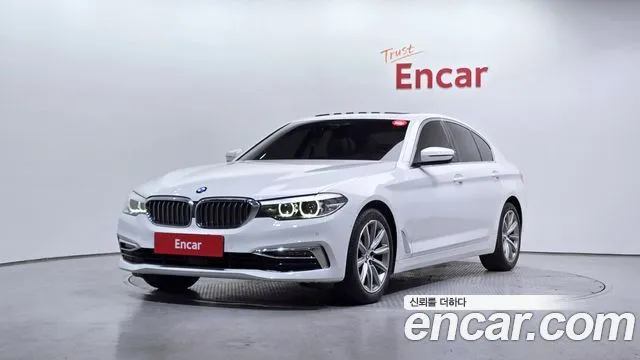 BMW 5-Series 520i Luxury