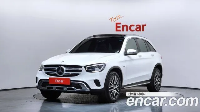 Mercedes-Benz GLC-Class GLC300e 4MATIC