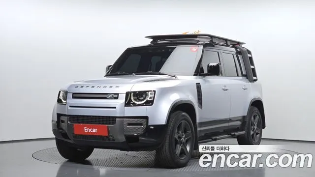 Land Rover Defender 110 P300 X-Dynamic SE