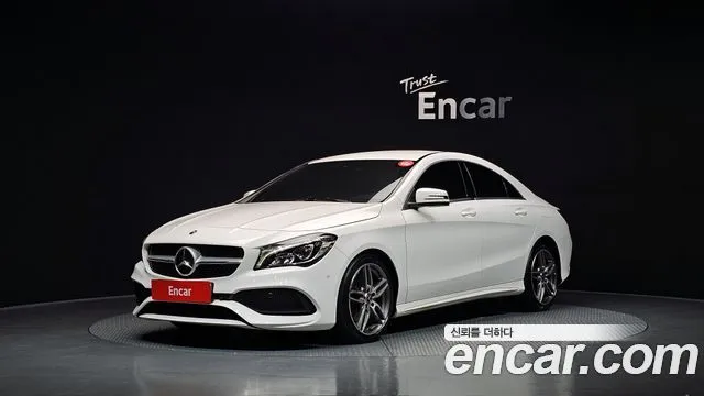 Mercedes-Benz CLA-Class CLA220 AMG Line