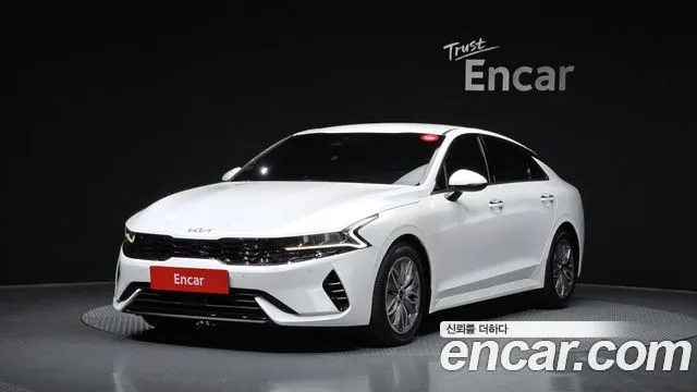 Kia K5 Signature
