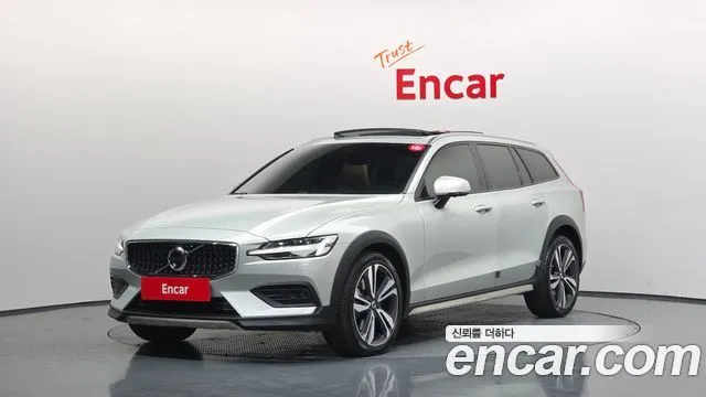 Volvo V60 B5 Pro AWD