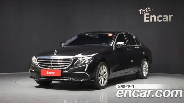 Mercedes-Benz E-Class E300 4MATIC Exclusive