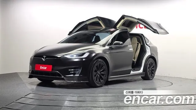 Tesla Model X 75D