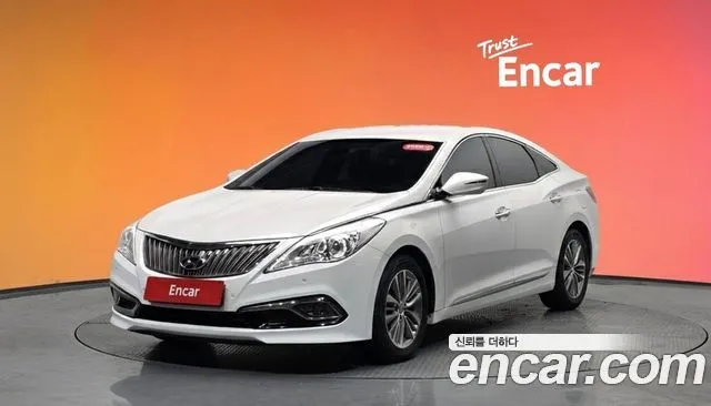 Hyundai Grandeur HG240 Modern