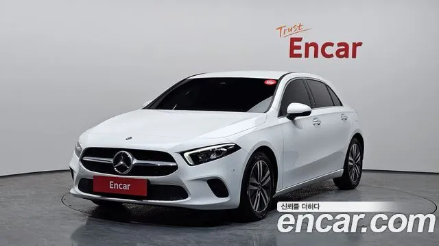 Mercedes-Benz A-Class A220 Hatchback