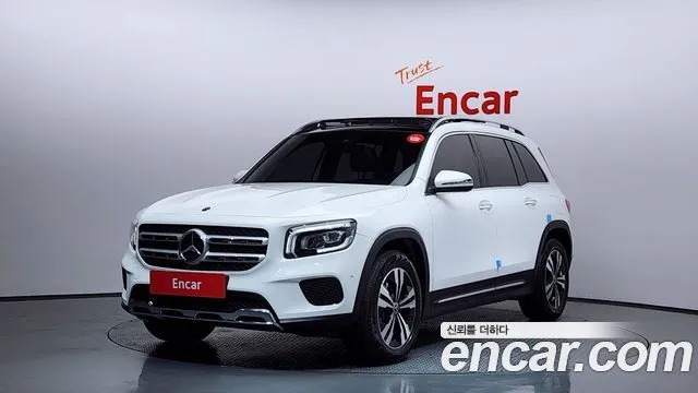 Mercedes-Benz GLB-Class GLB220