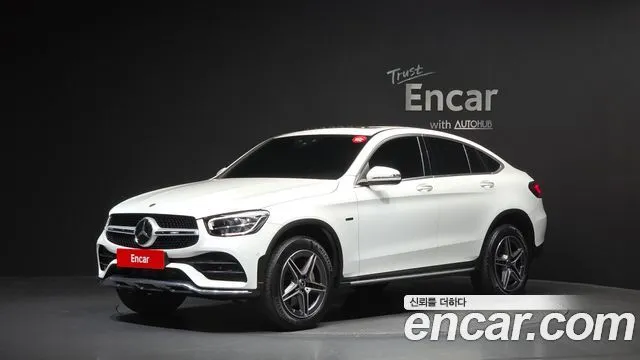 Mercedes-Benz GLC-Class GLC300e 4MATIC Coupe